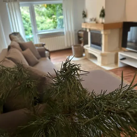 Lux Chodziez, Zwyciestwa 13 *
