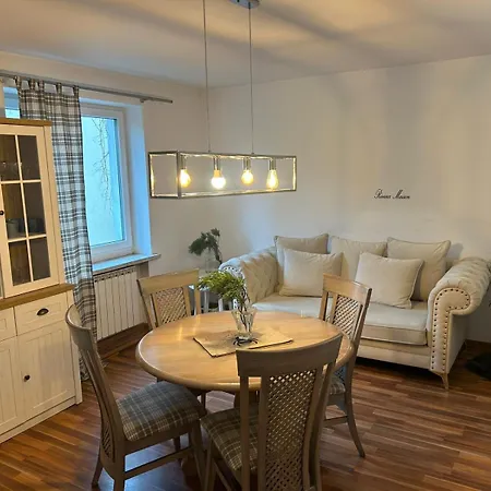 Lux Chodziez, Zwyciestwa 13 *